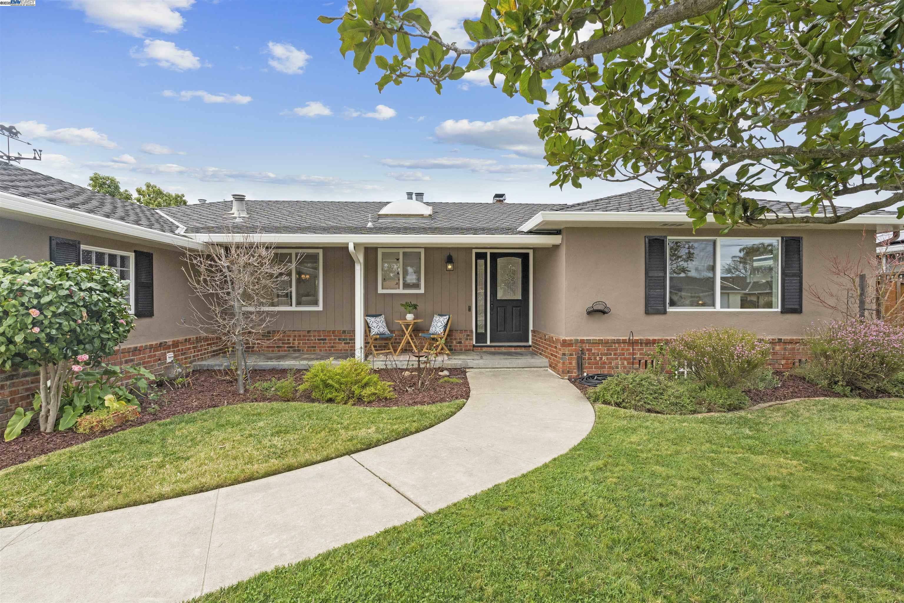 Property Photo:  4911 Whitfield Ave  CA 94536 