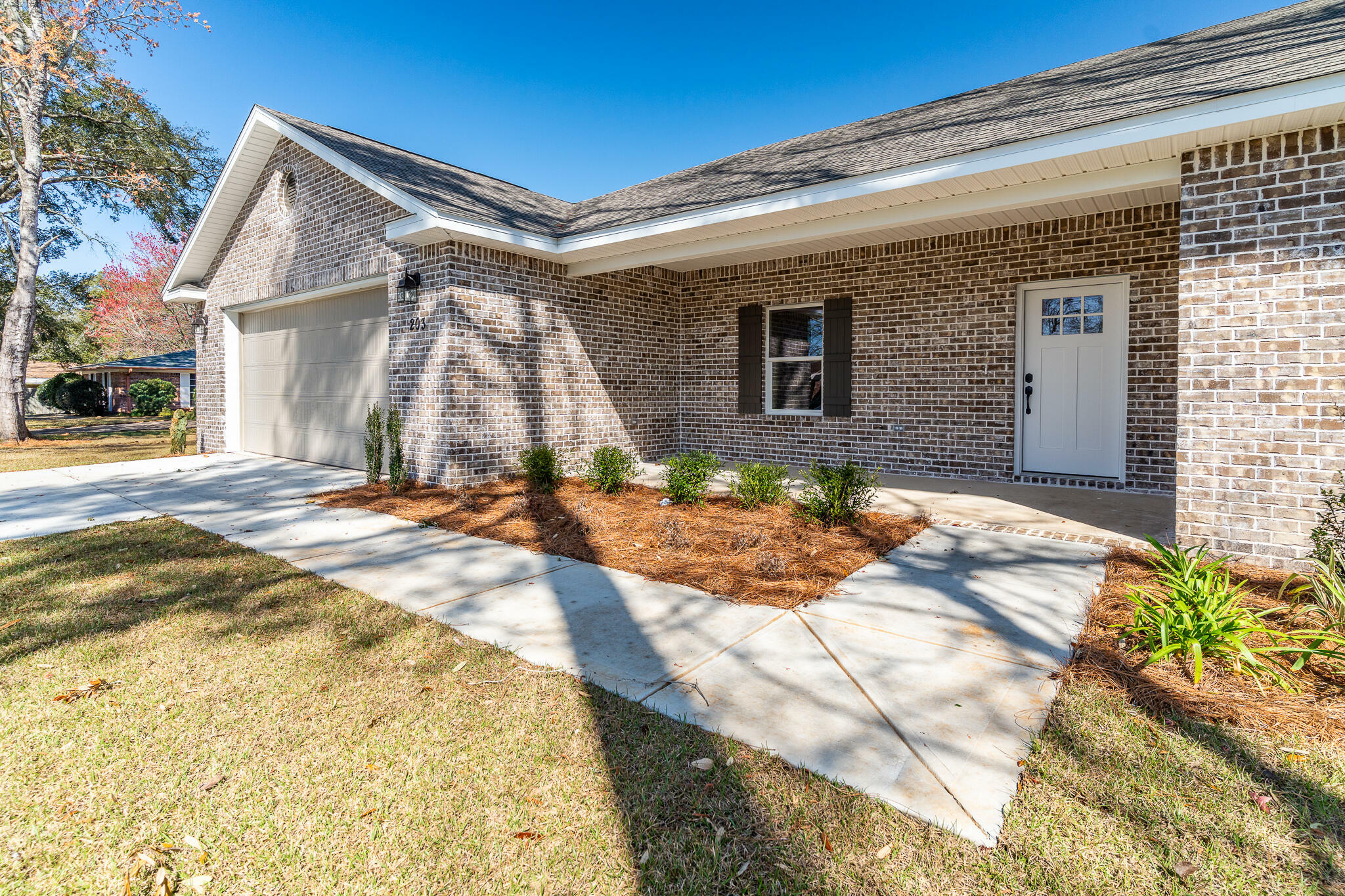 Property Photo: 203 Dumaine Court FL 32547
