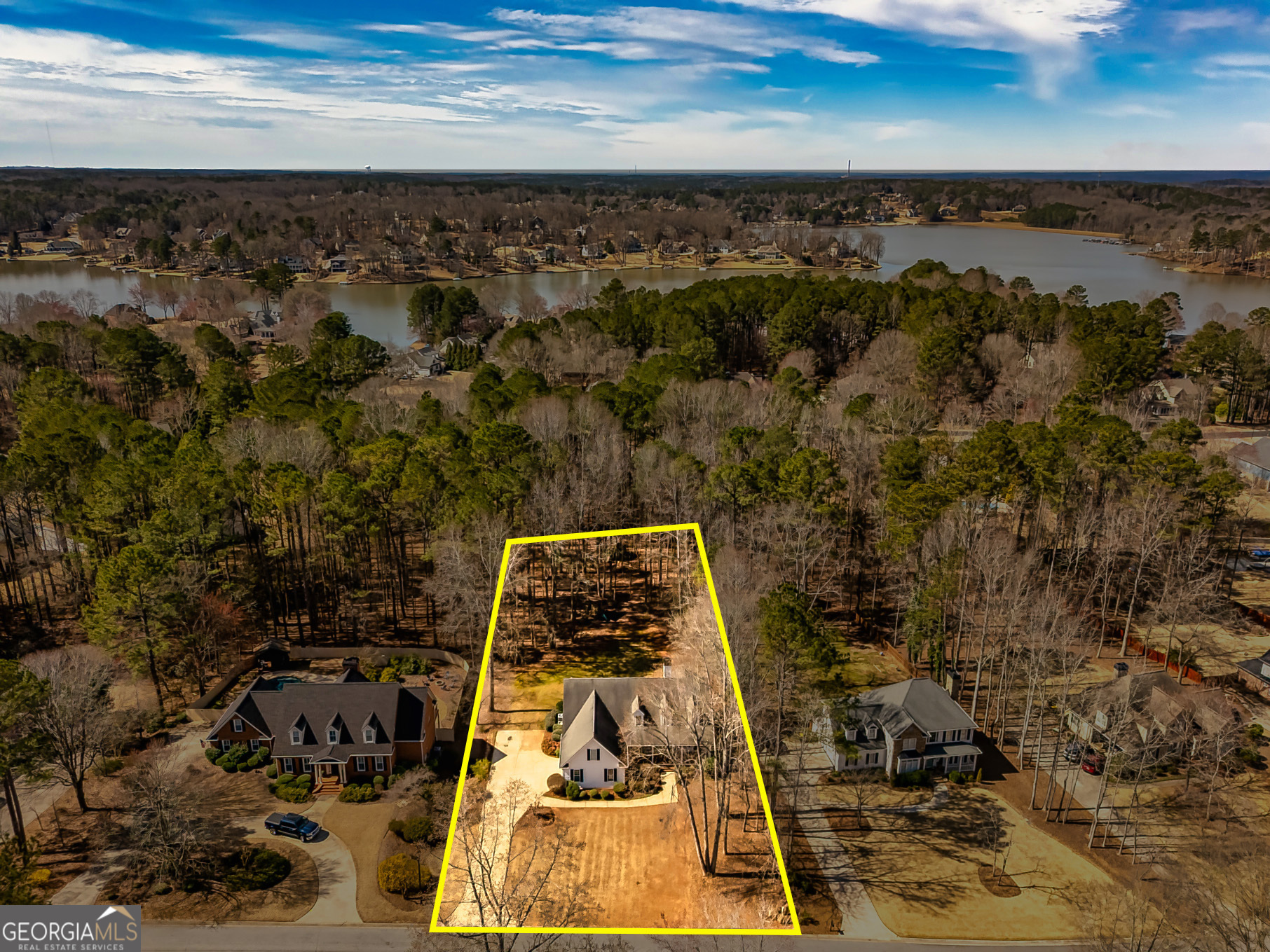 Property Photo: 305 South Shore Drive GA 30263