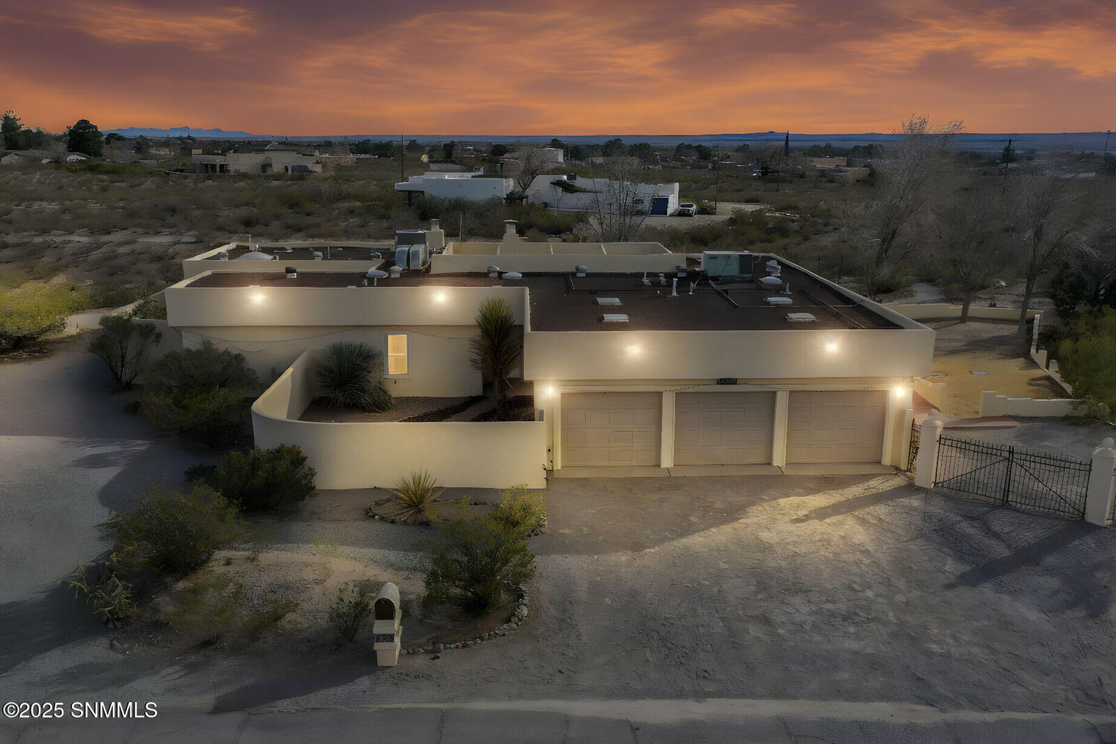 Property Photo:  5086 Acacia Road  NM 88011 