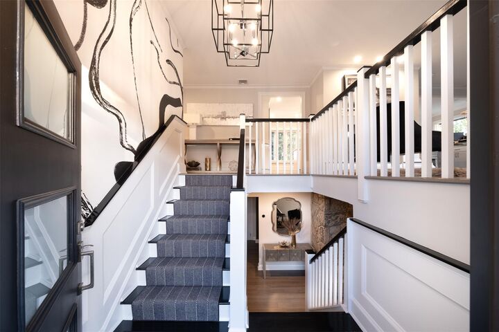 Property Photo: 6 Hubbard Circle NY 10708