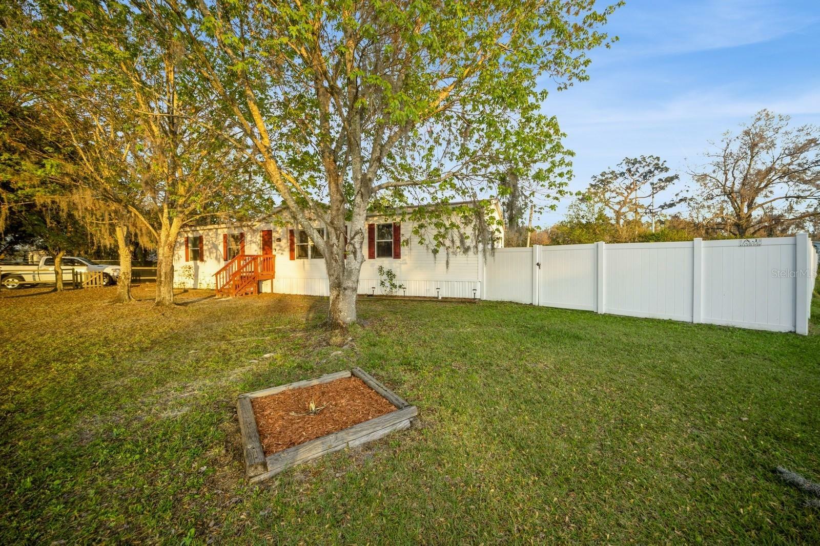 Property Photo:  6833 Dove Meadow Trail  FL 33810 