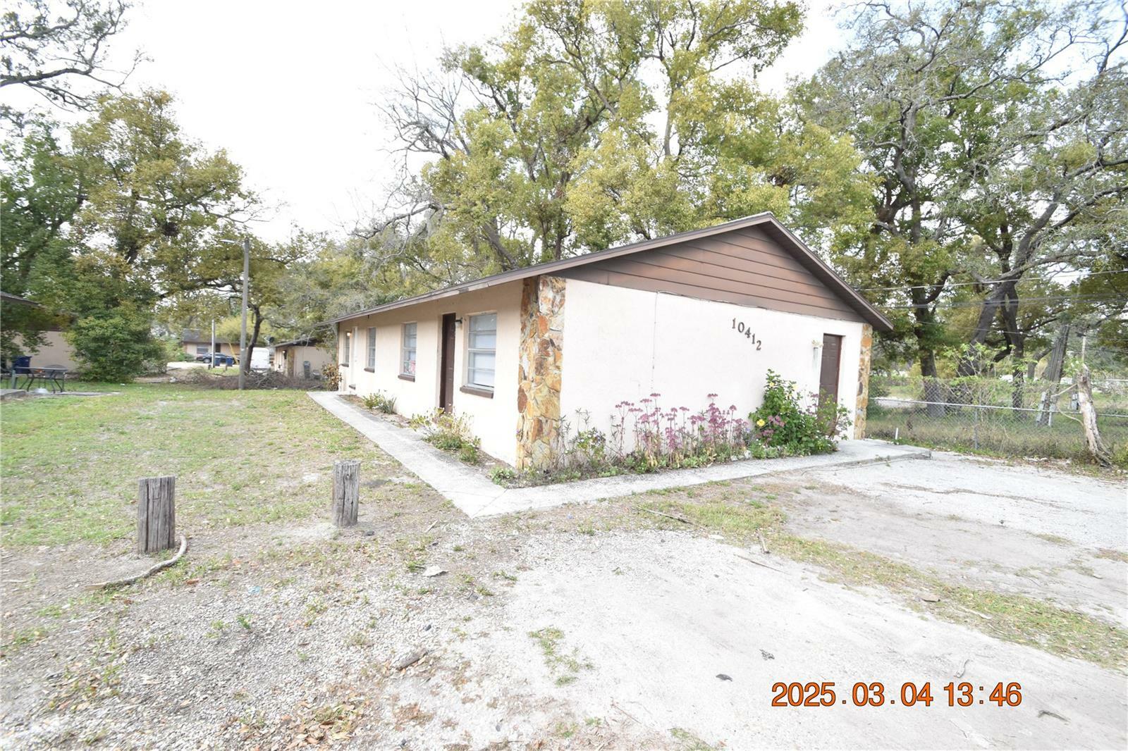 10412 N Mitchell Avenue B  Tampa FL 33612 photo