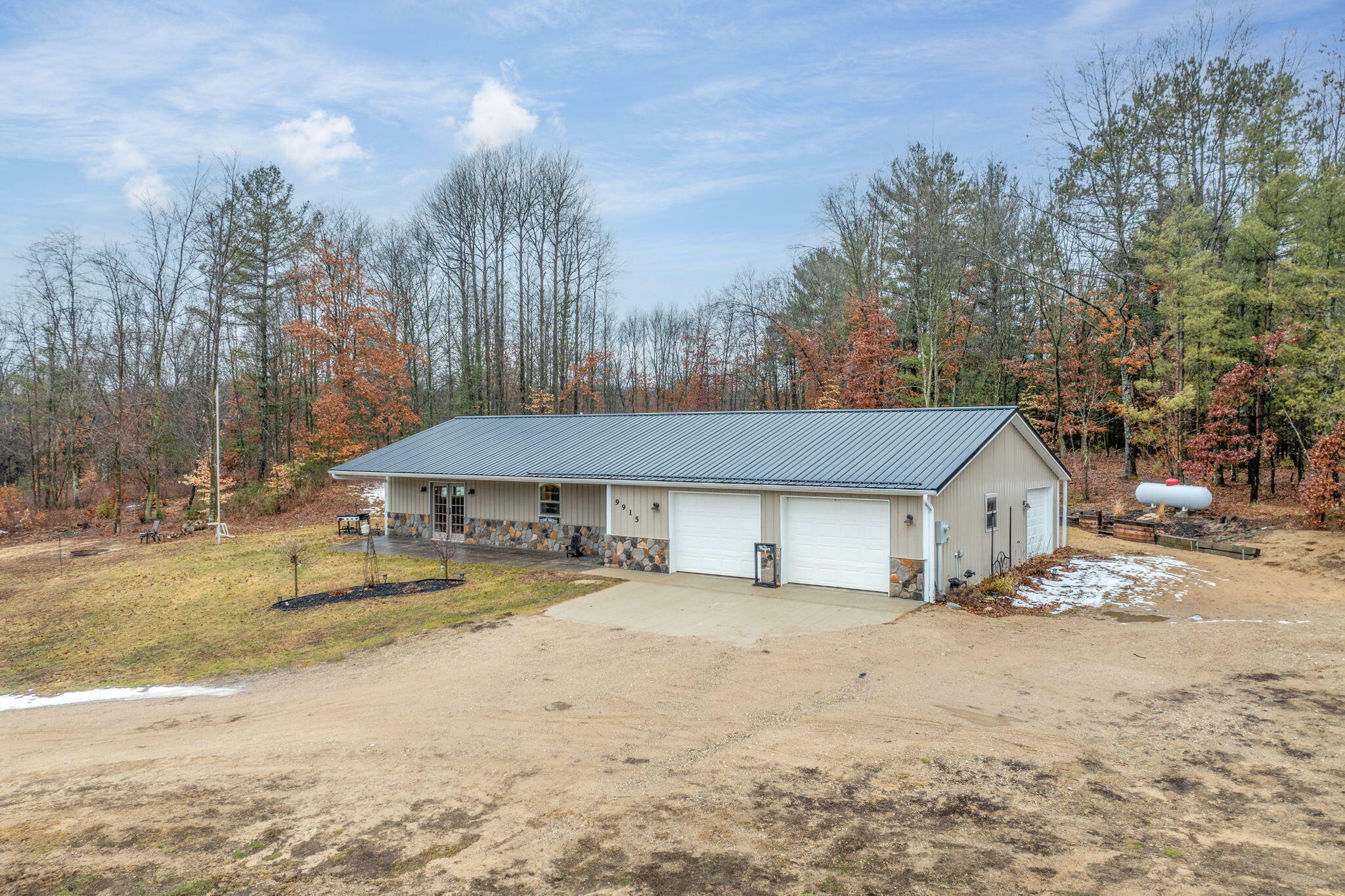 Property Photo: 9915 85th Avenue MI 49332