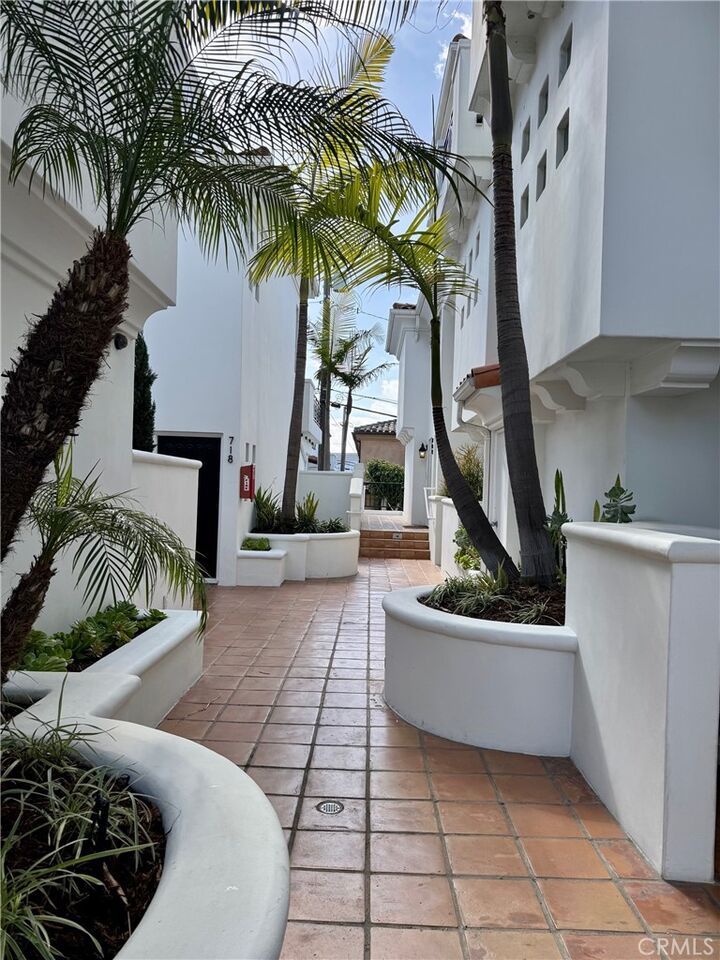 Property Photo: 720 Manhattan Beach Boulevard CA 90266