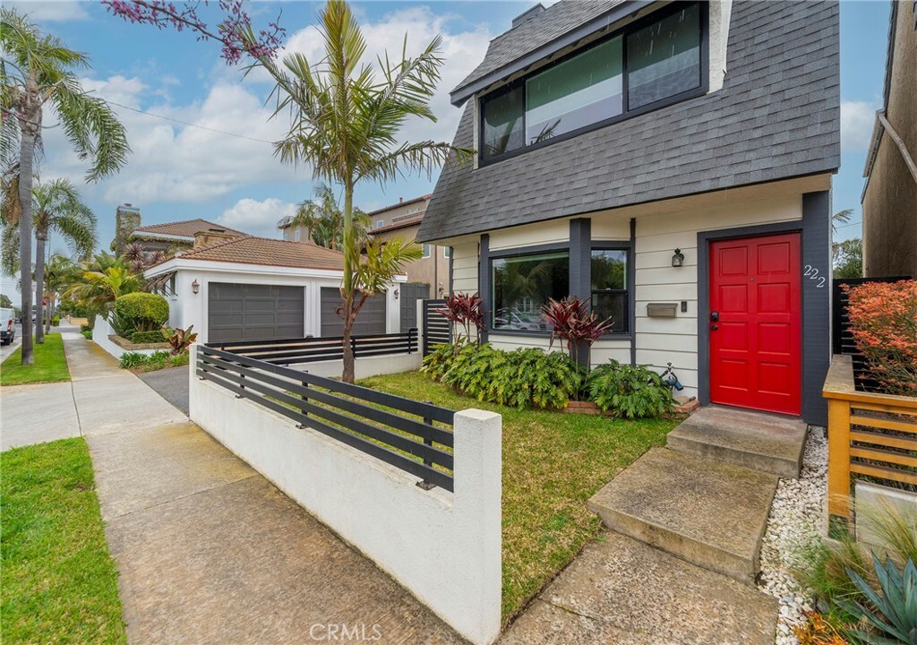 Property Photo: 222 Detroit Avenue CA 92648