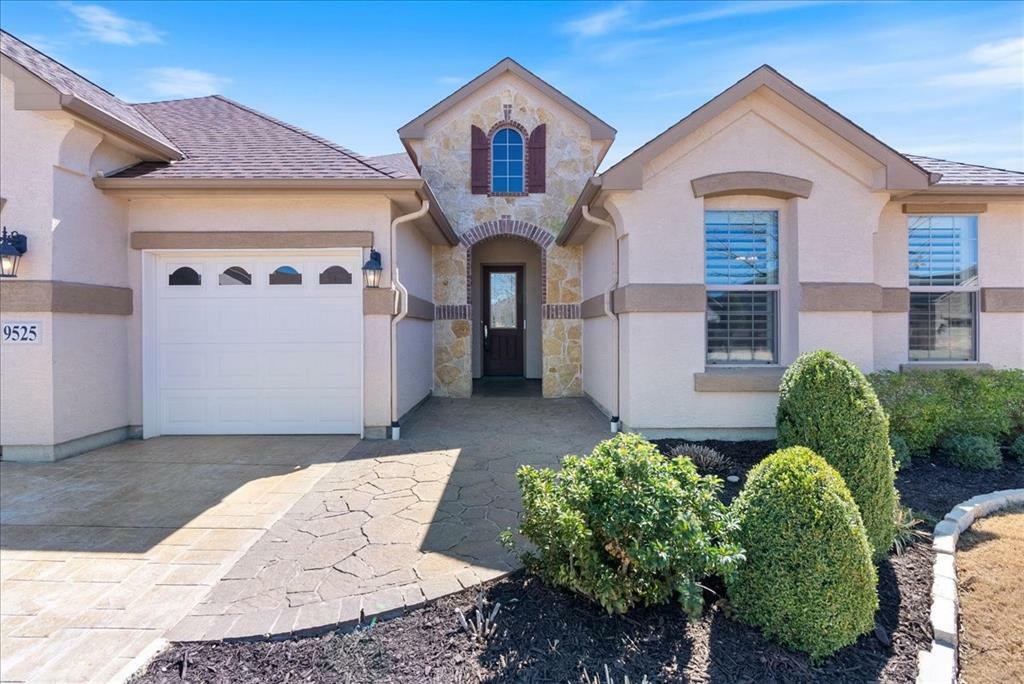 9525 Crestview Drive  Denton TX 76207 photo