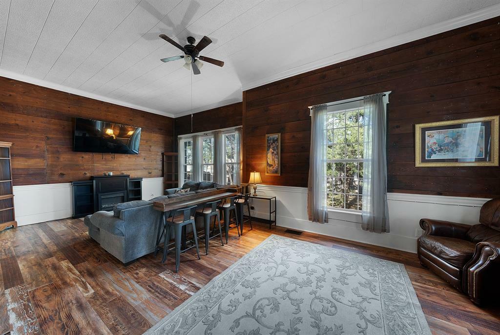Property Photo: 1505 Bois D Arc Street TX 75428