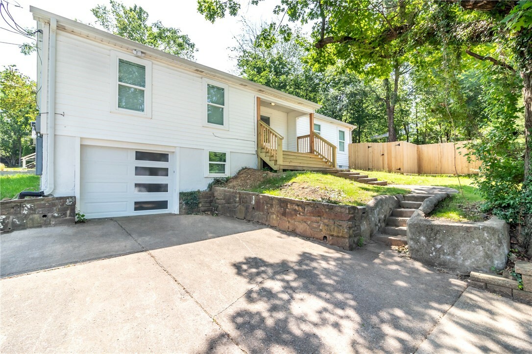 394 N Fletcher Avenue  Fayetteville AR 72701 photo