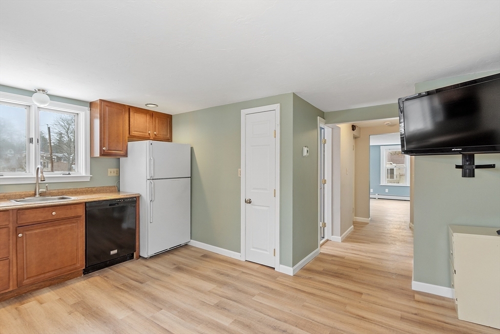 48 Pleasant St  Spencer MA 01562 photo