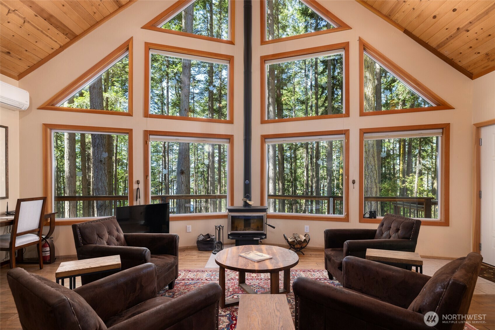 Property Photo: 1354 Chinook Way WA 98221