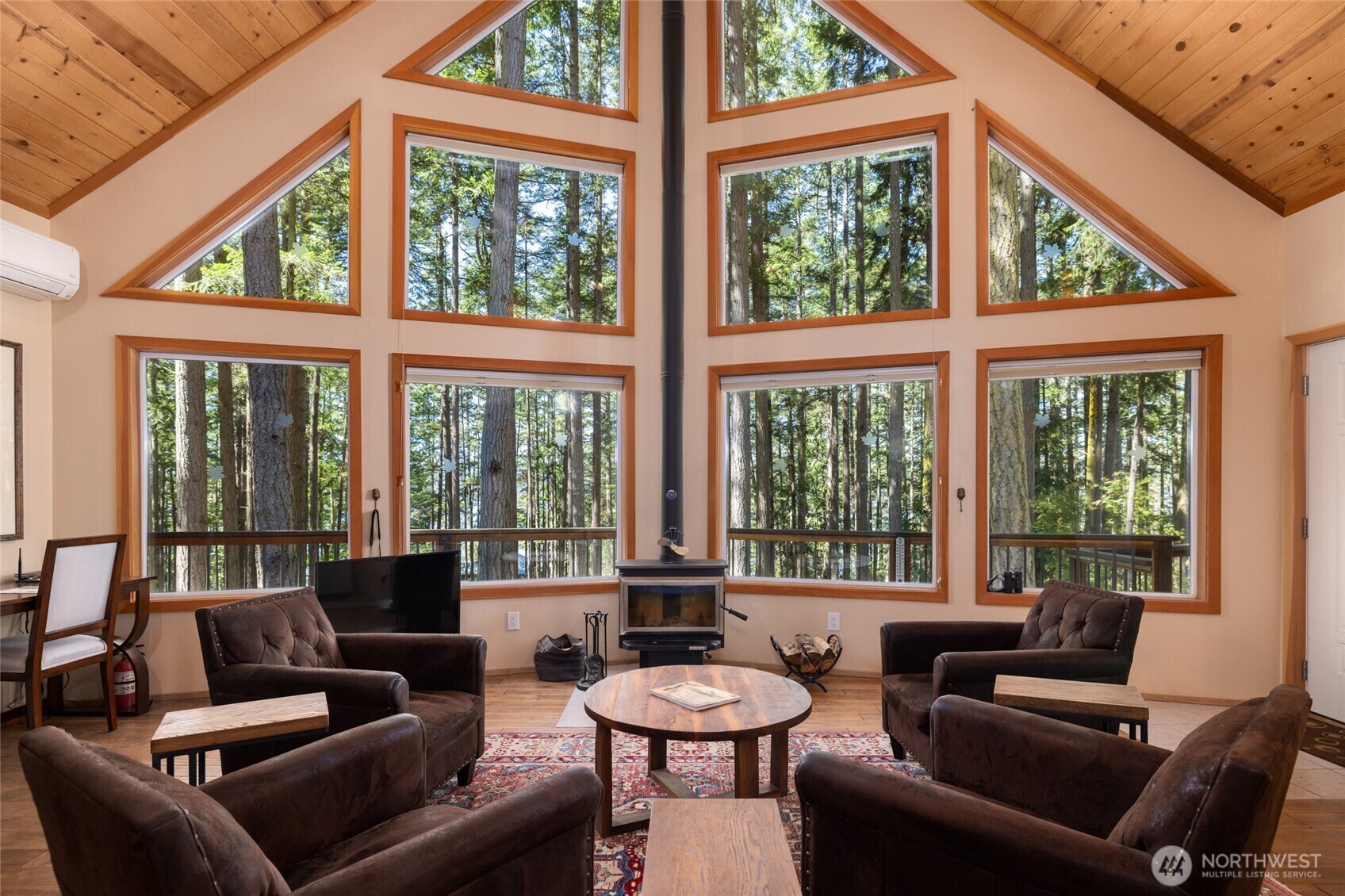 Property Photo: 1354 Chinook Way WA 98221