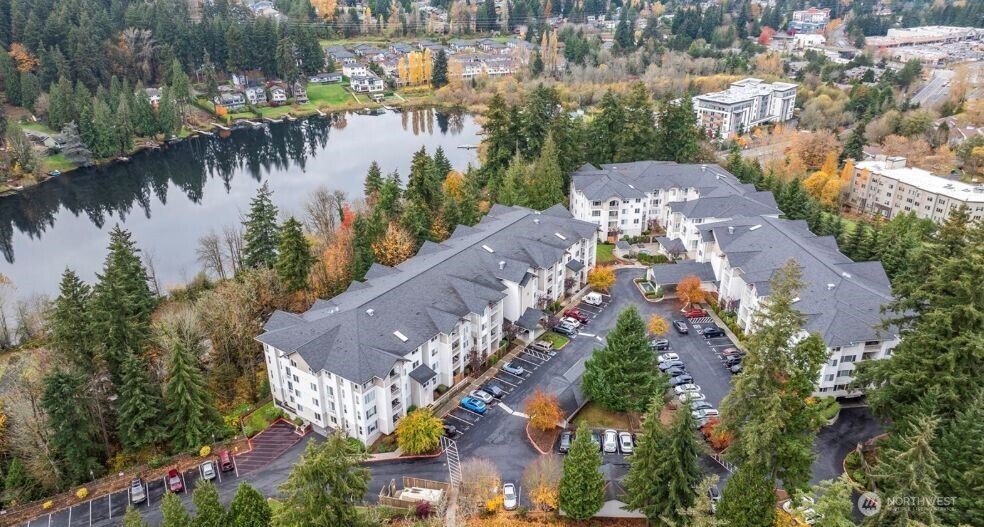 Property Photo: 13301 SE 79th Place C411 WA 98059