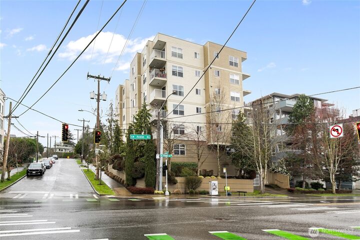 3120 SW Avalon Way 403  Seattle WA 98126 photo
