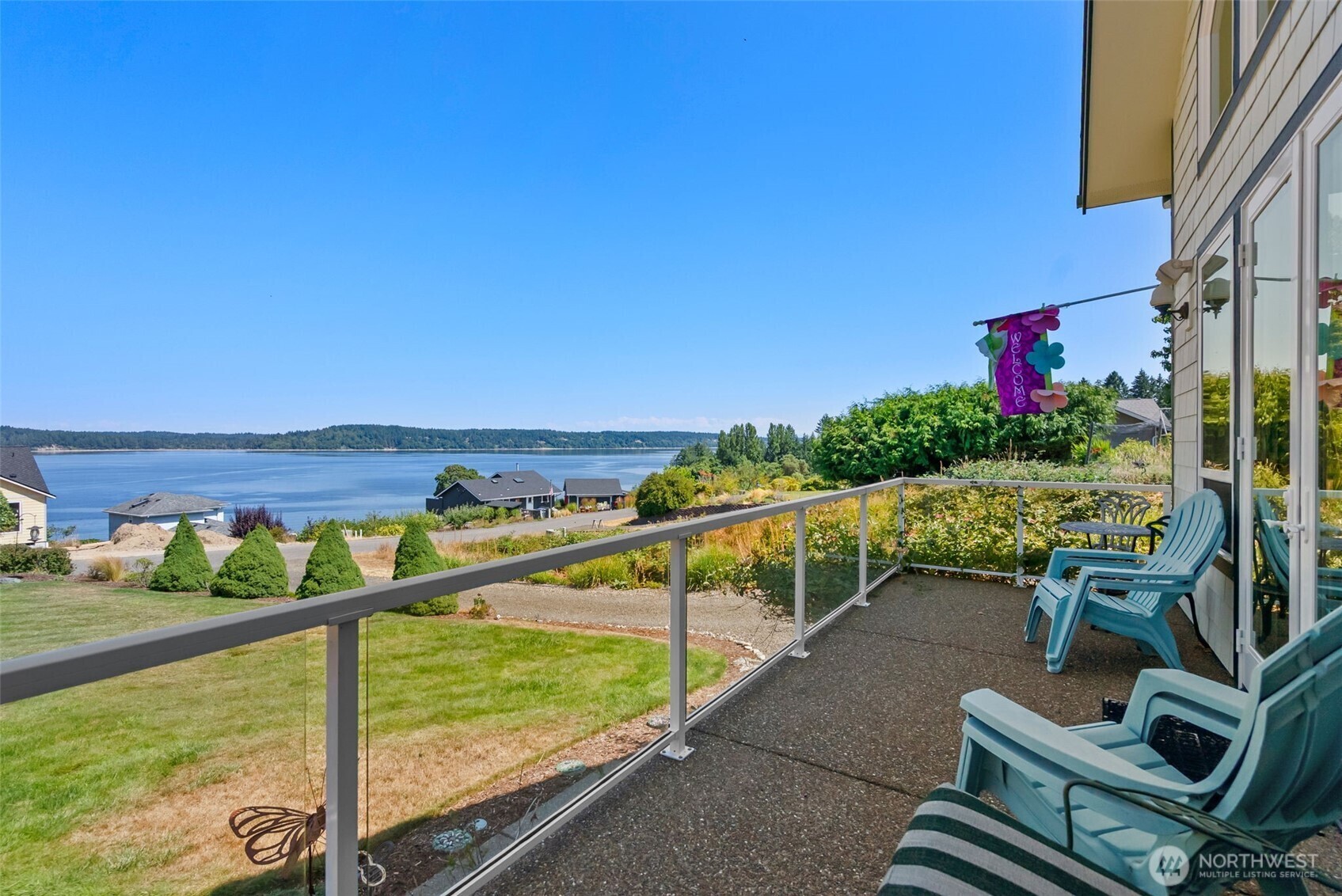 Property Photo: 201 E Smith Cove Way WA 98584