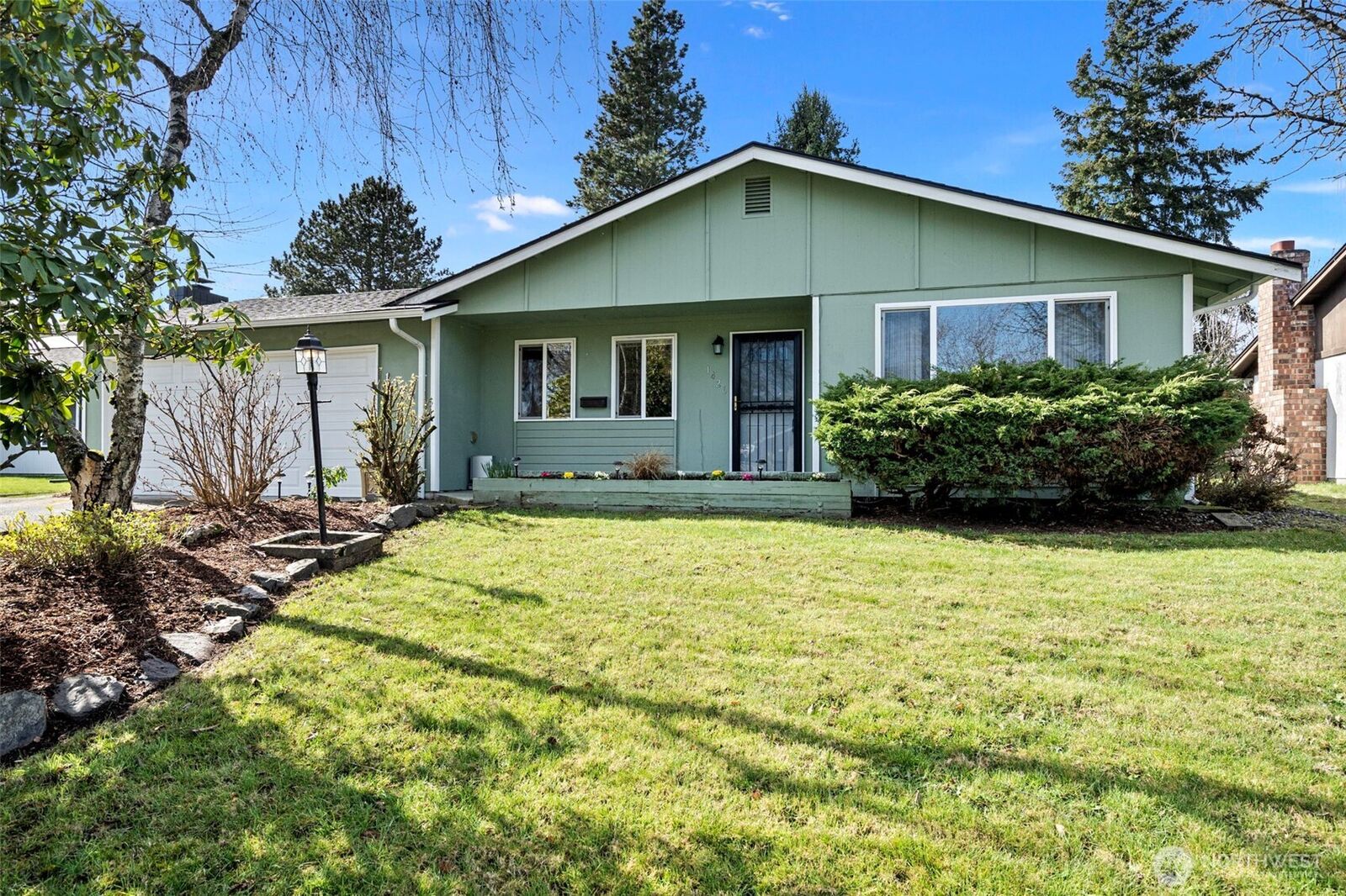 Property Photo:  1426 N Villard Street  WA 98406 