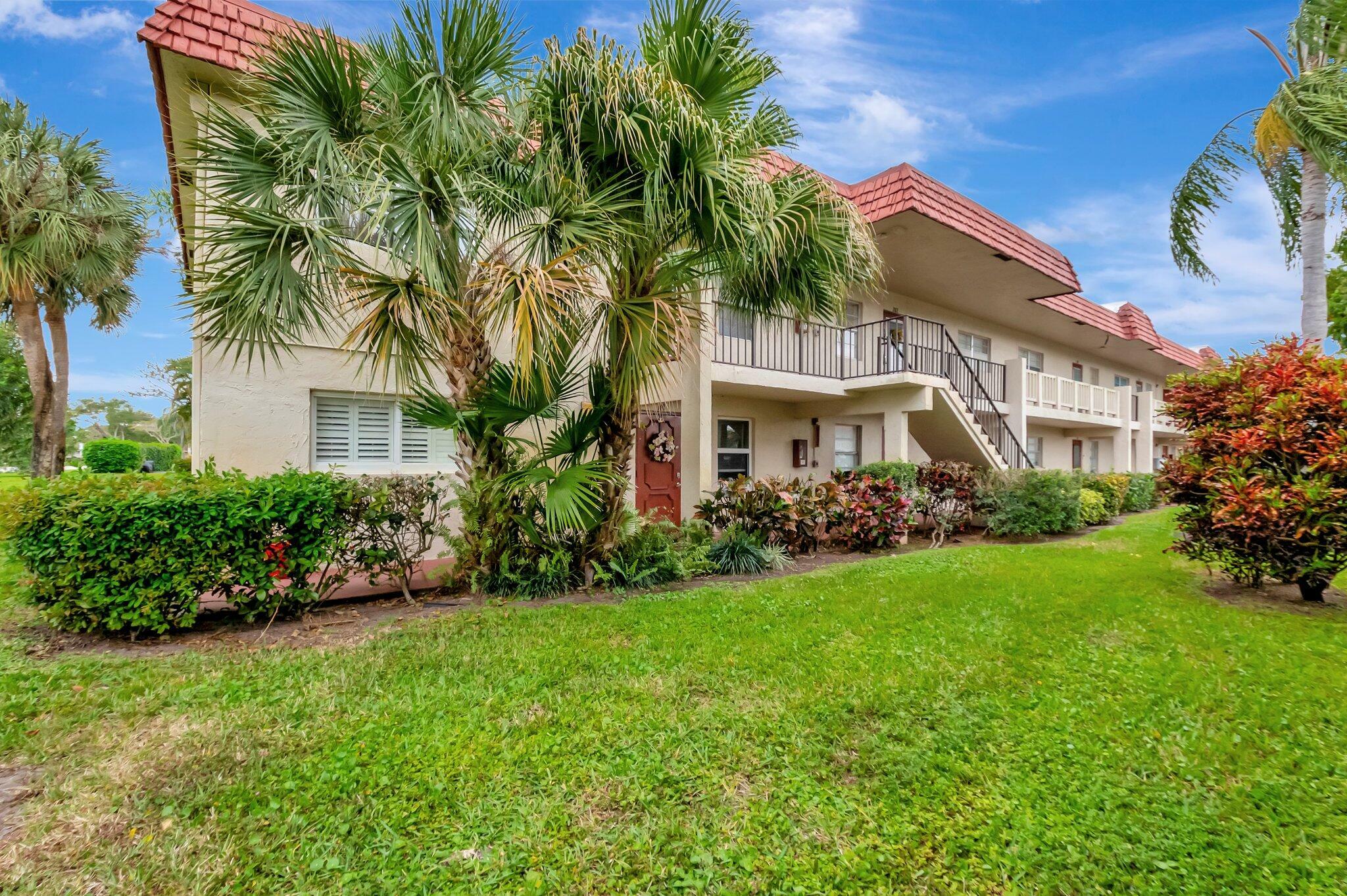 Property Photo: 1 Abbey Lane 201 FL 33446