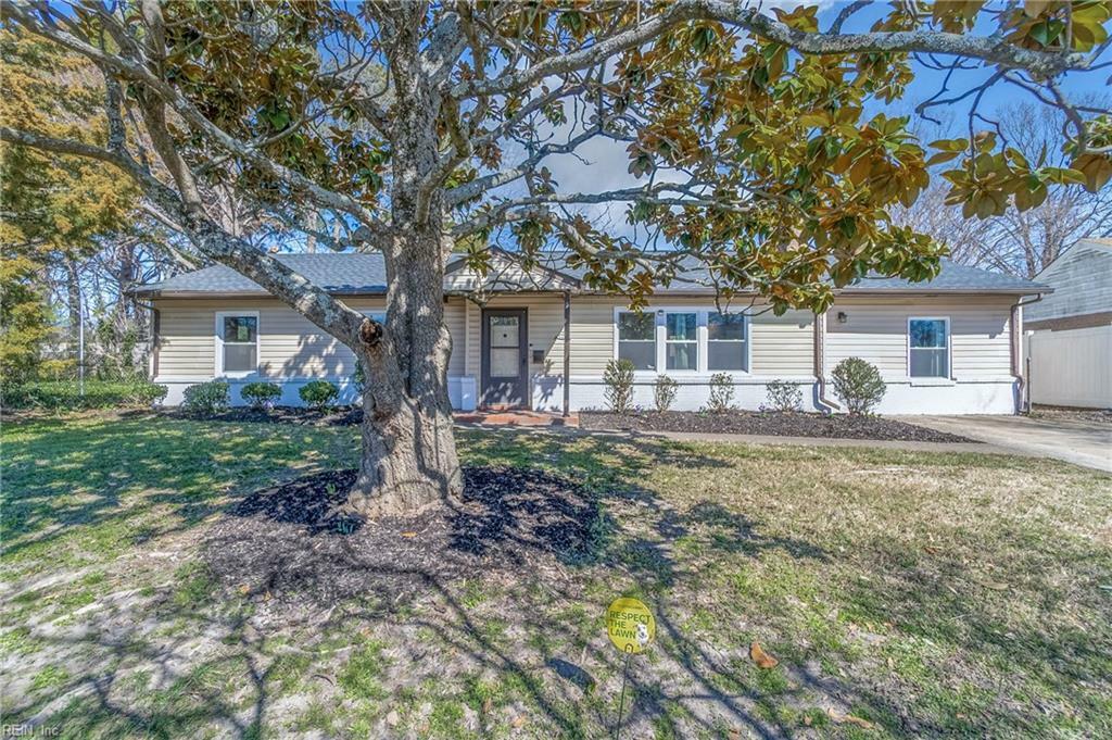 Property Photo: 644 Constitution Dr VA 23462