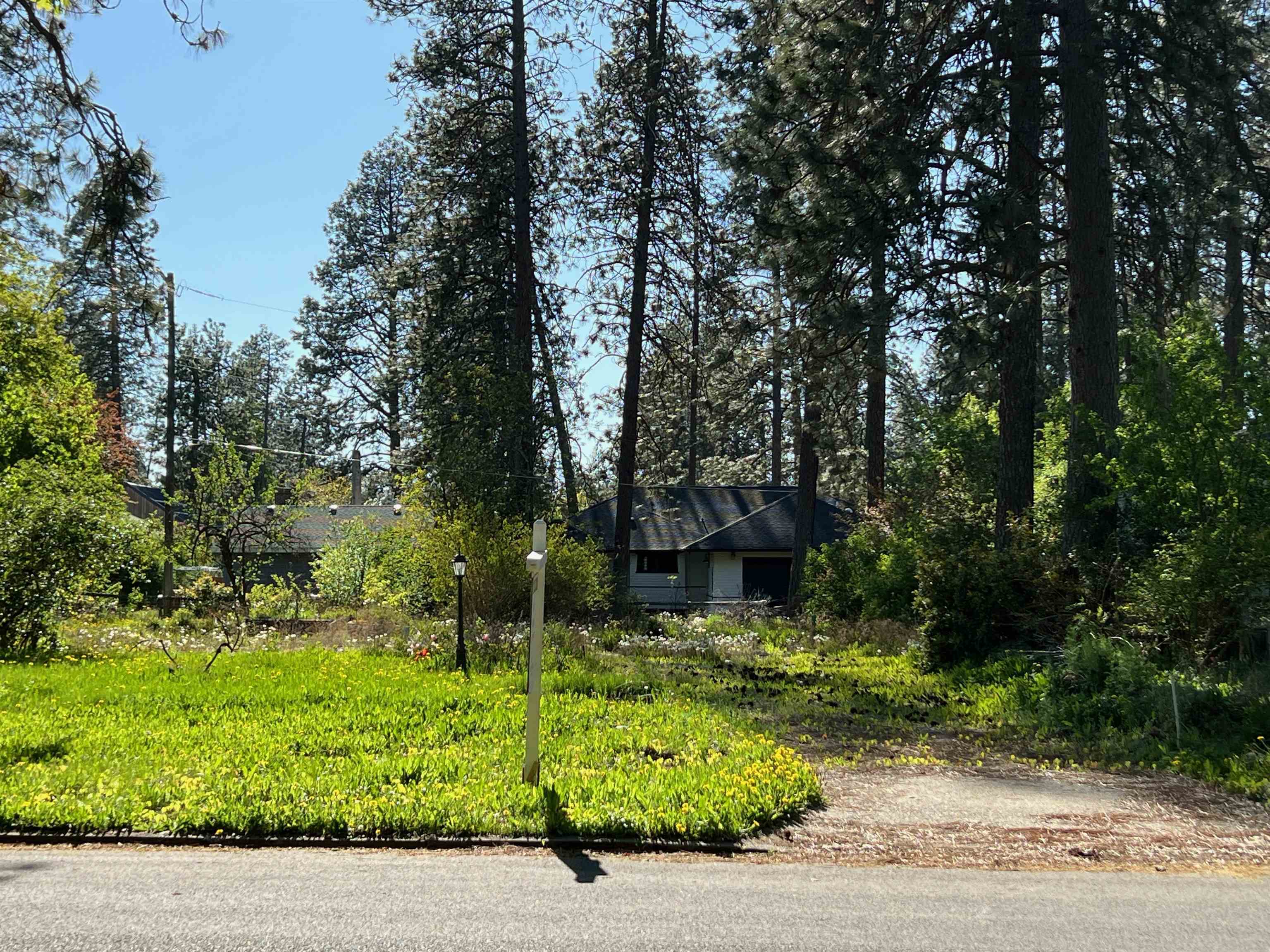 Property Photo: 3334 S Manito Blvd WA 99203