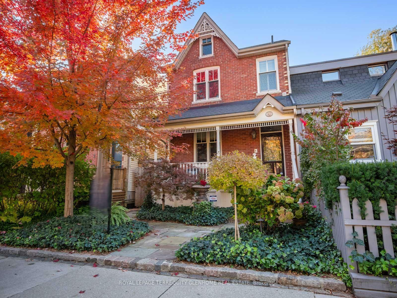 Property Photo: 4 Bowman Street ON M4X 1T9