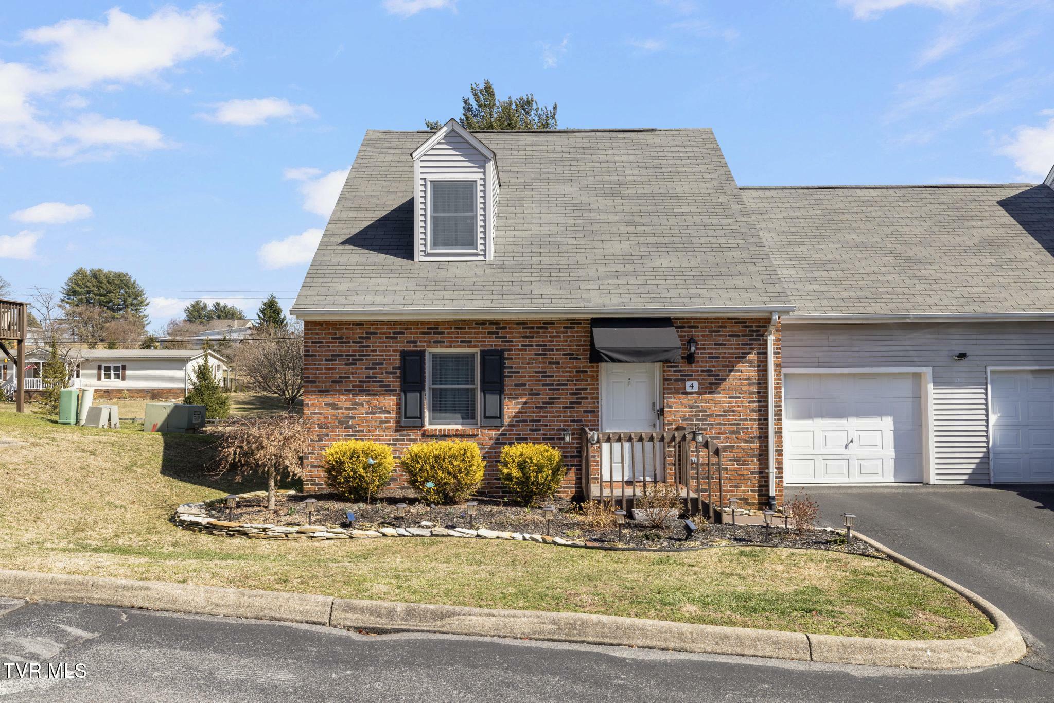 Property Photo: 2700 Indian Ridge Road 4 TN 37604
