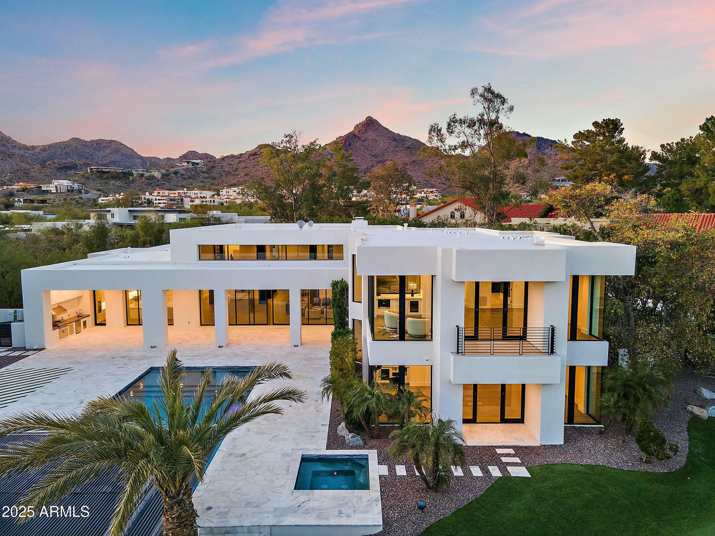 6216 N 38th Place  Paradise Valley AZ 85253 photo