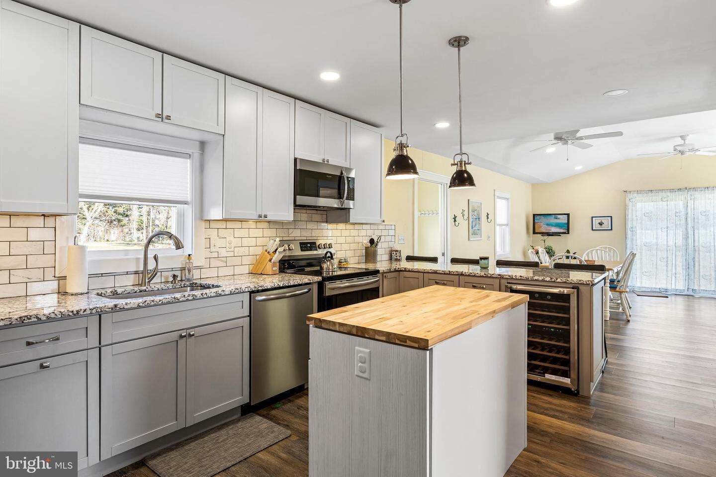 Property Photo: 19773 Old Landing Road DE 19971