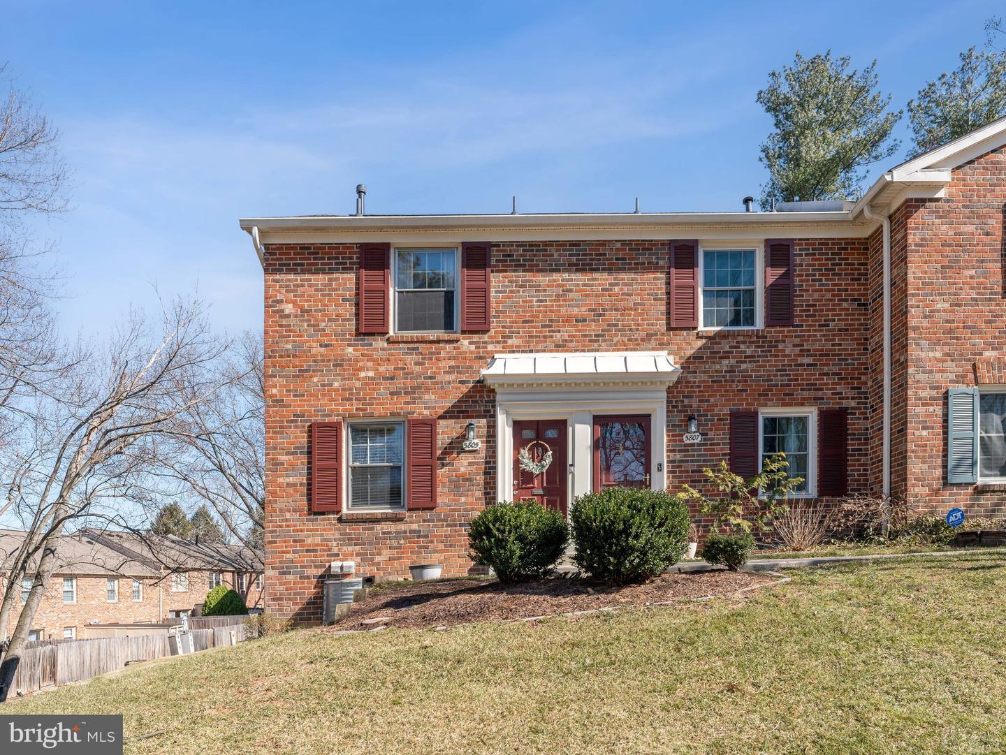 Property Photo: 5805 Torington Drive VA 22152