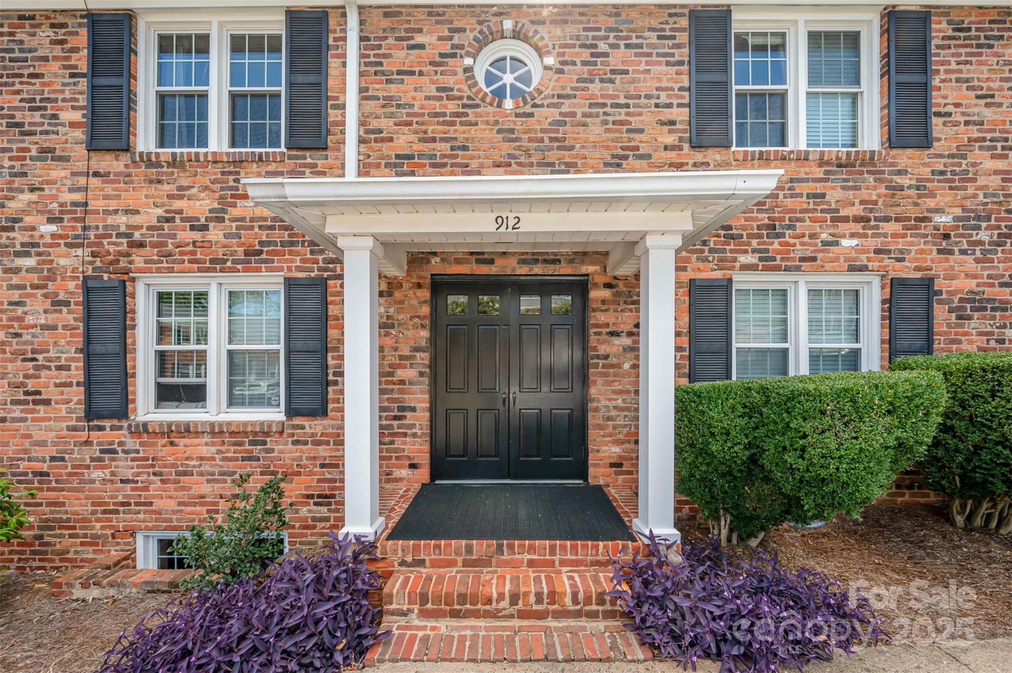 Property Photo: 912 McAlway Road NC 28211