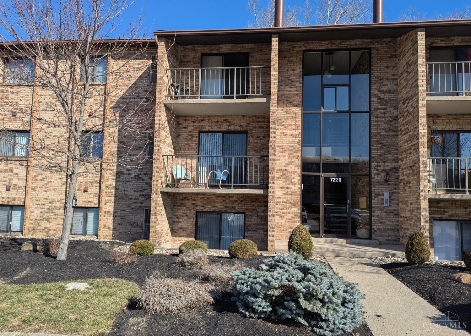Property Photo: 7226 Creekview Drive OH 45247