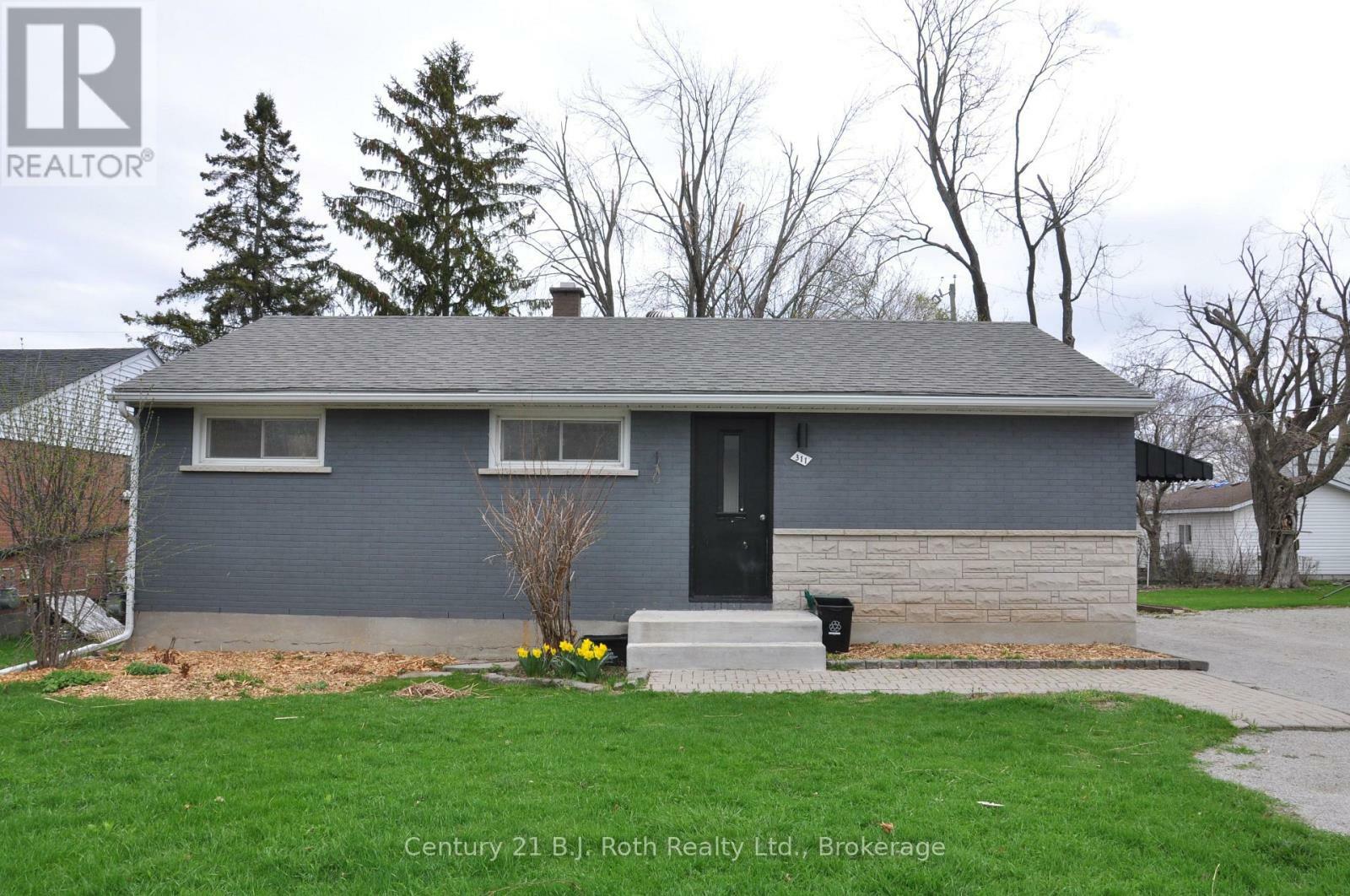 Property Photo: 311 James Street East ON L3V 1M4
