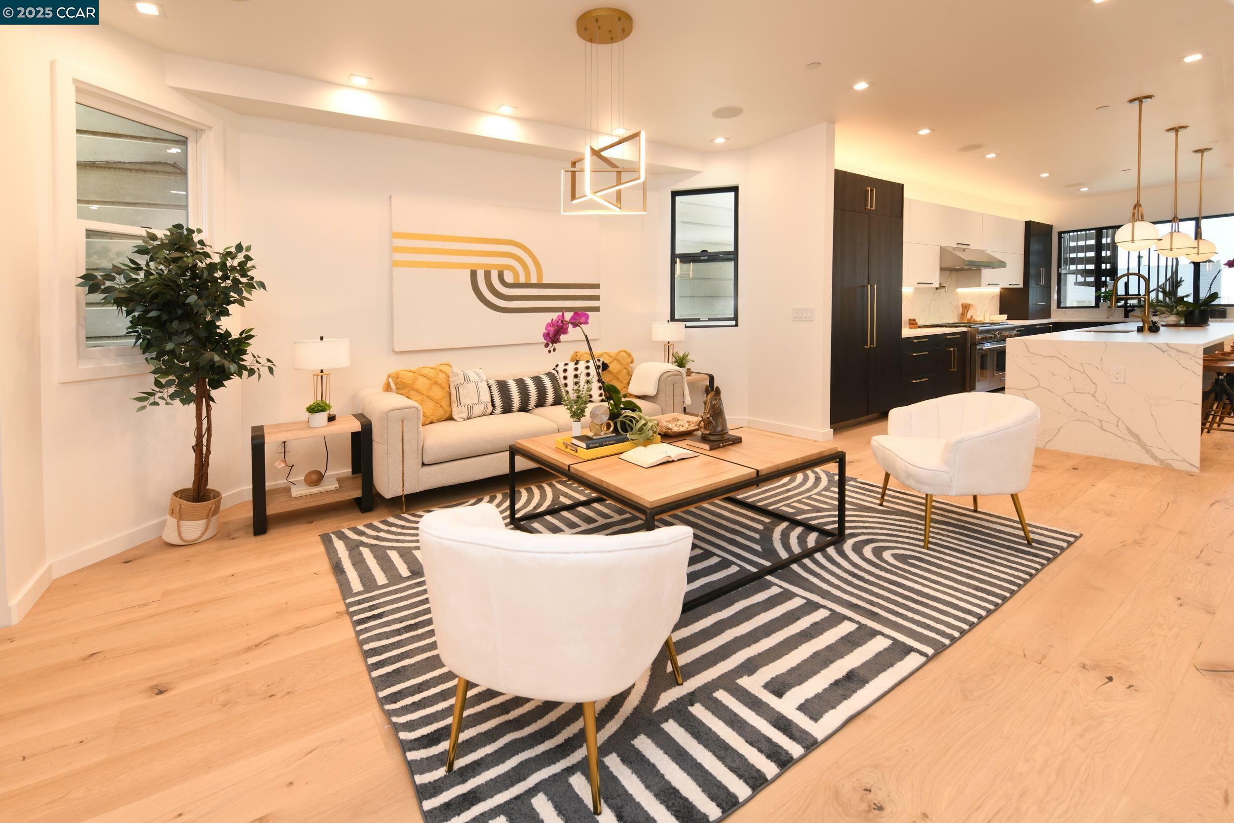 3169 Washington St  San Francisco CA 94115 photo