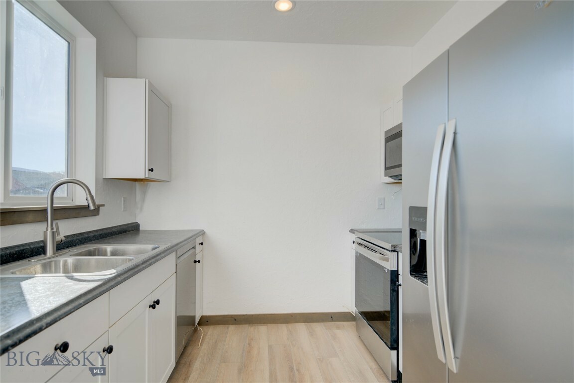 Property Photo: 413 Garnier Avenue C MT 59047