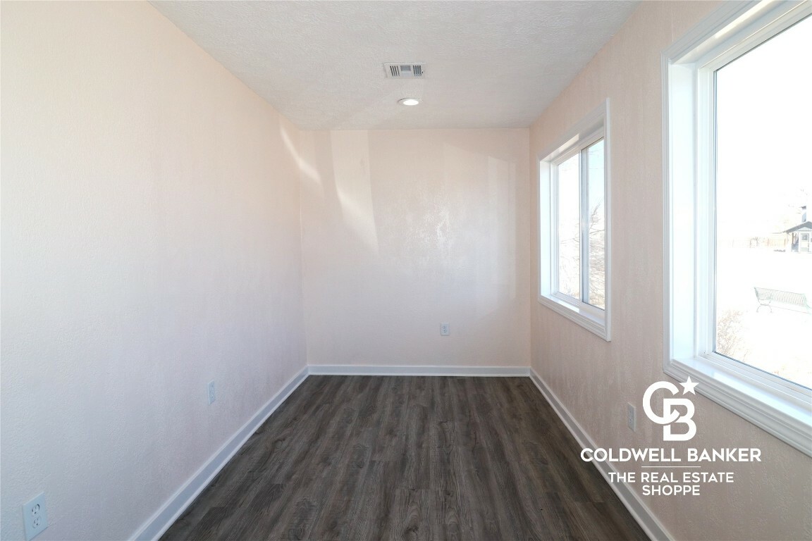 Property Photo:  511 N 8th Street  KS 67846 