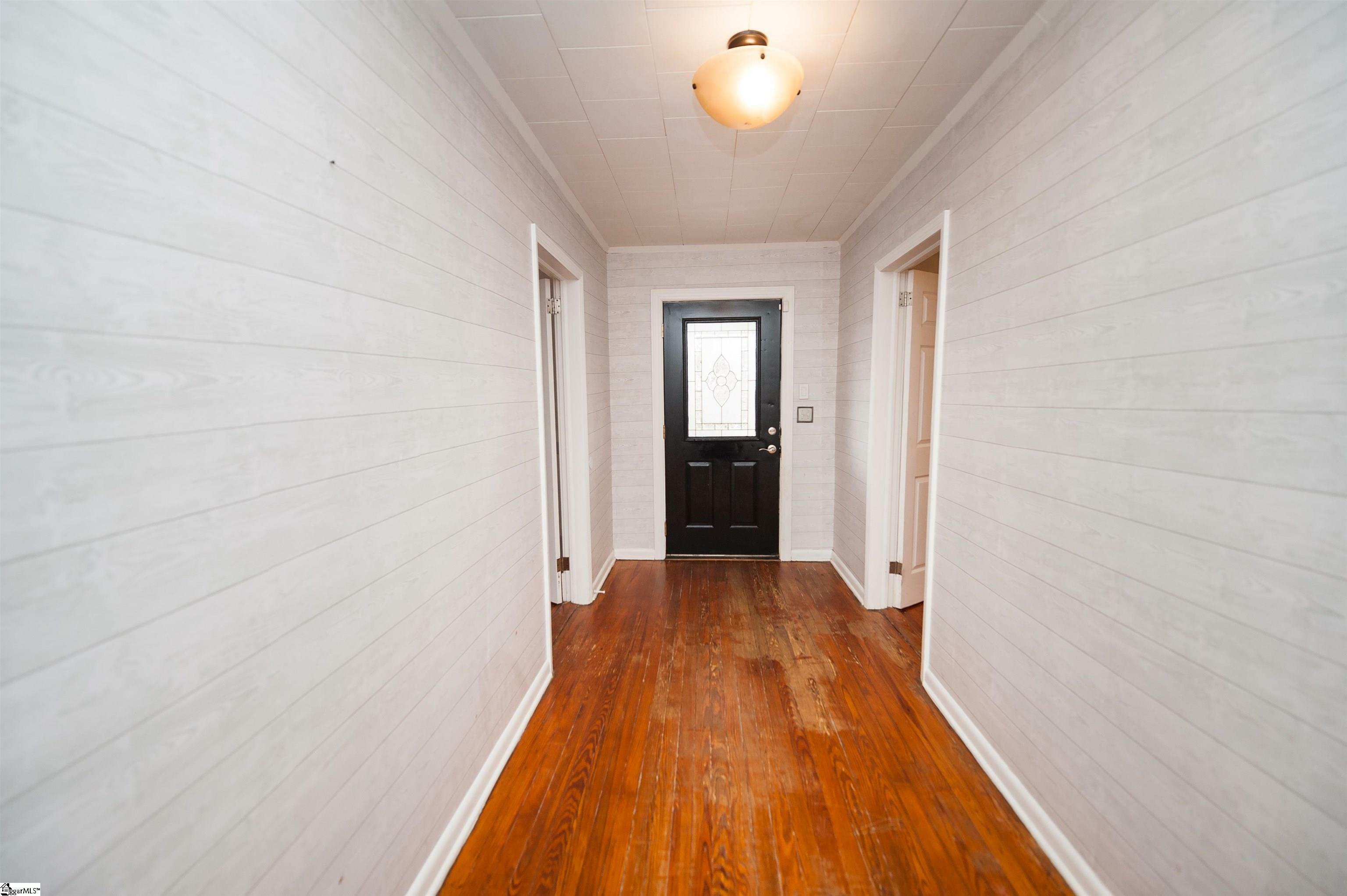 Property Photo: 156 Moore Street SC 29372