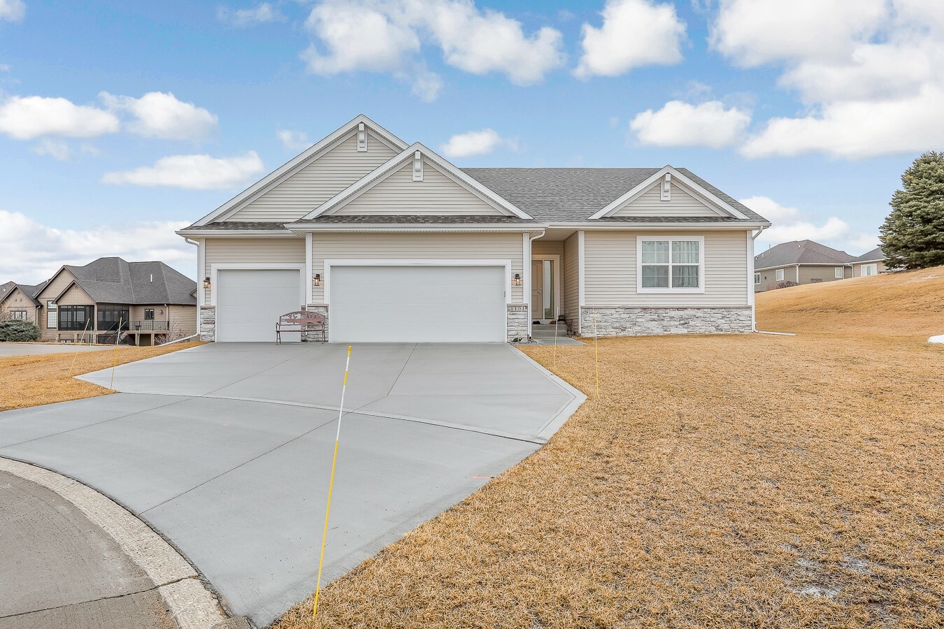 Property Photo:  1101 Clearview Circle  IA 50219 