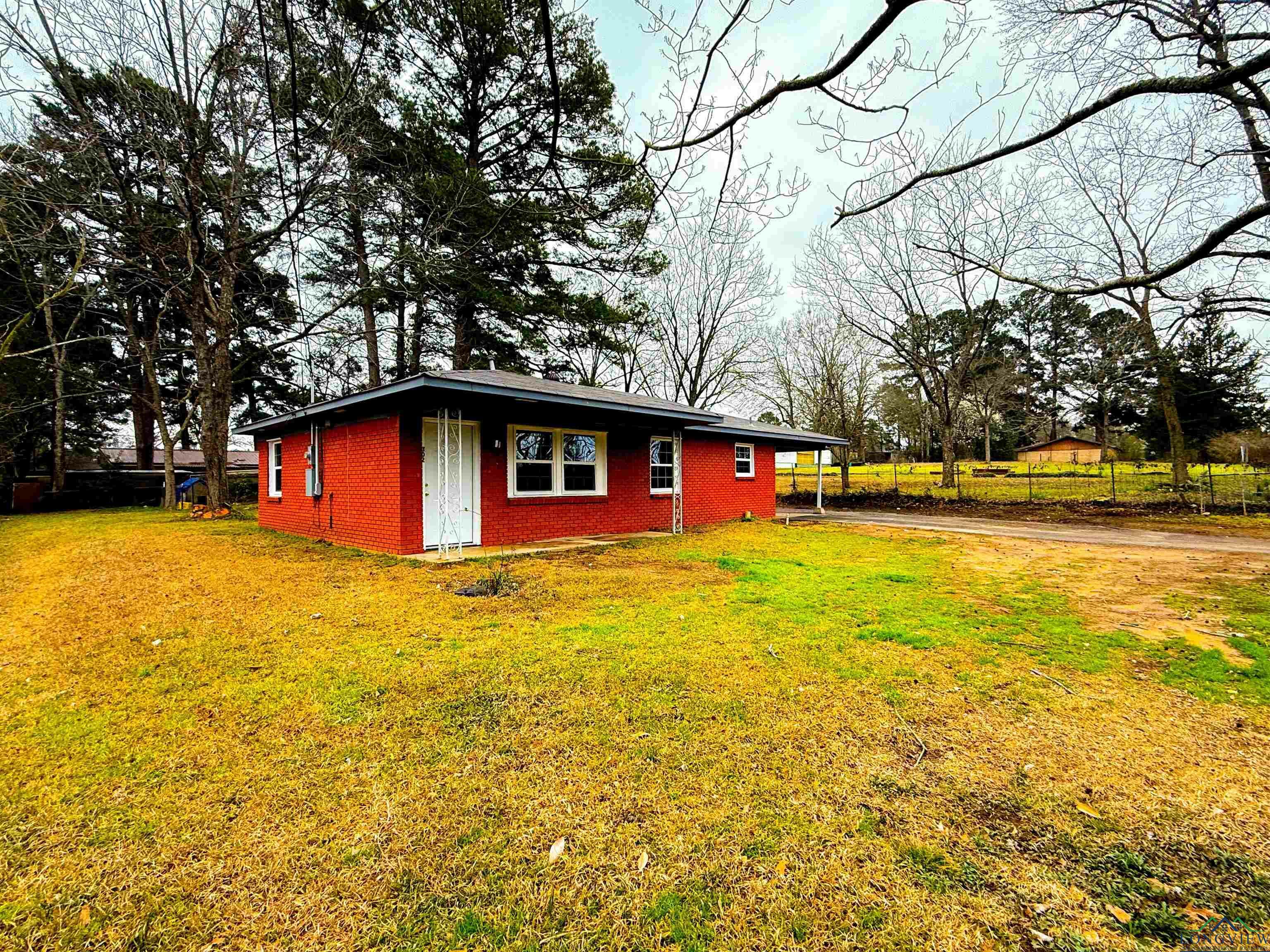 Property Photo:  302 Rocket St.  TX 75603 