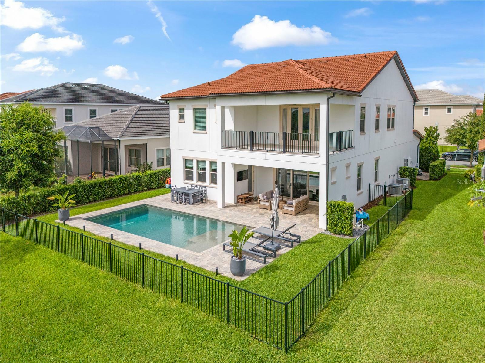 Property Photo: 8025 Topsail Place FL 34787
