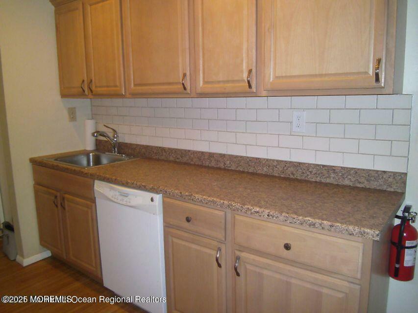 26 Meadow Green Circle B  Manalapan NJ 07726 photo