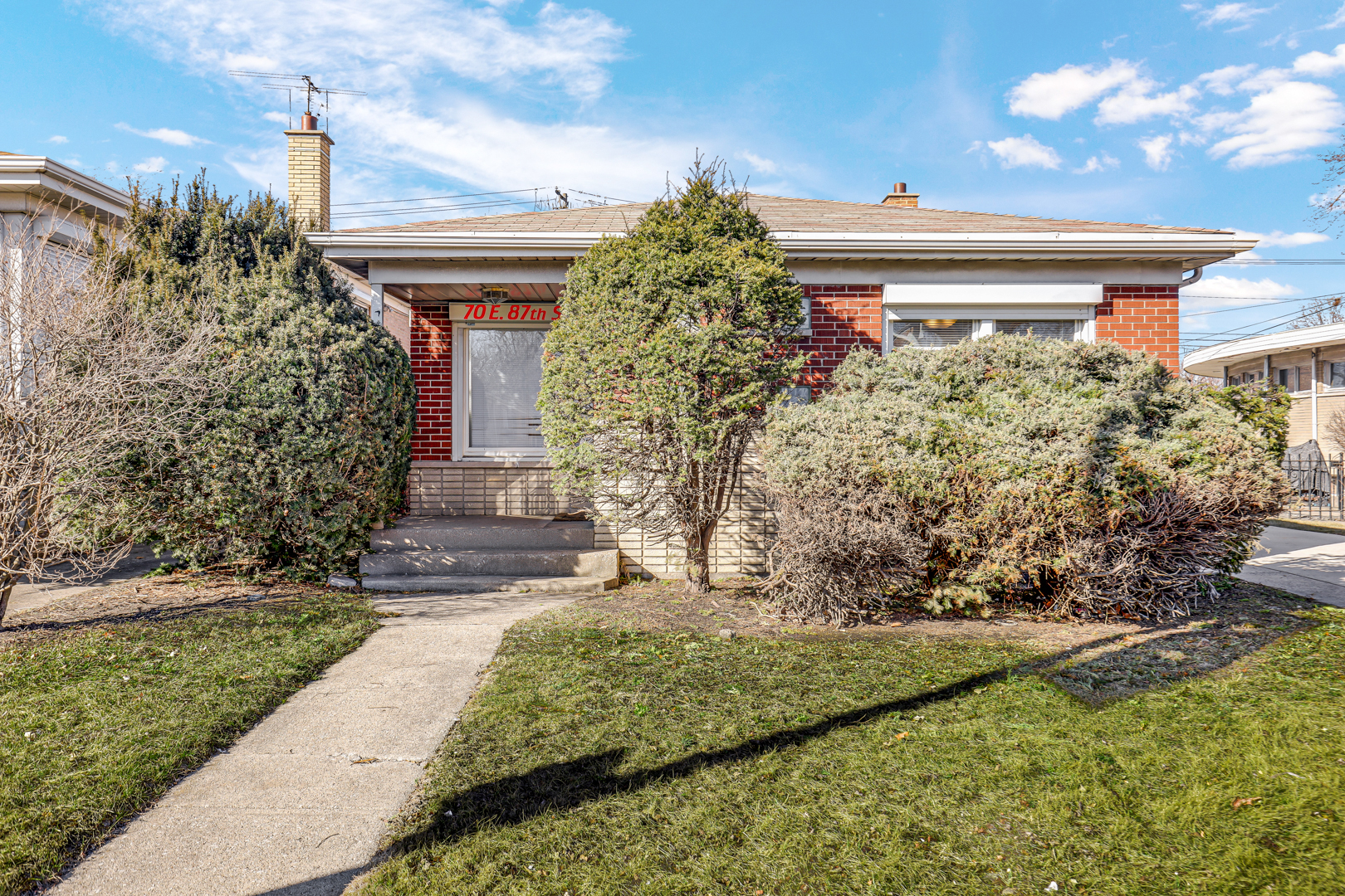 Property Photo:  70 E 87th Street  IL 60619 
