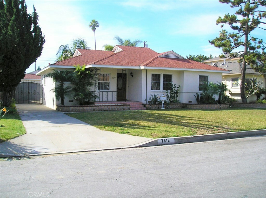 Property Photo: 7518 Calmcrest Drive CA 90240