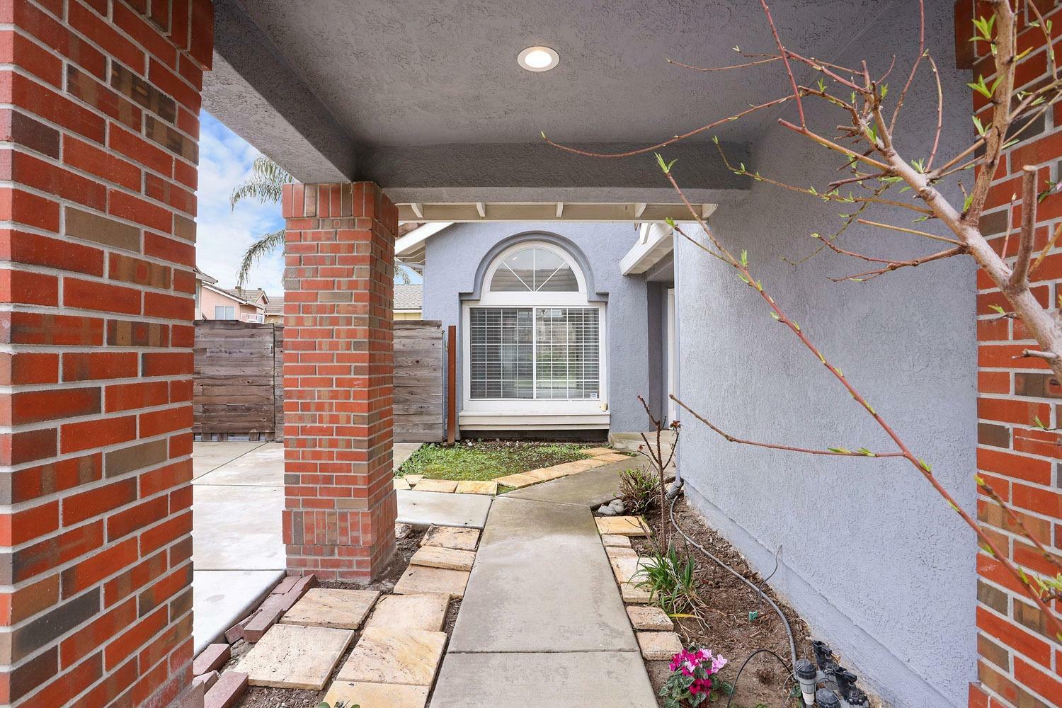 Property Photo: 3422 Gail Court CA 95206