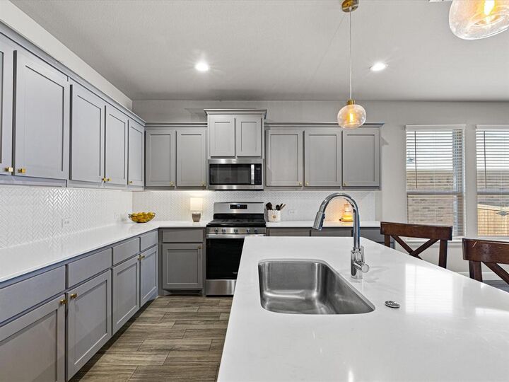 Property Photo:  308 Hogan Drive  TX 76210 