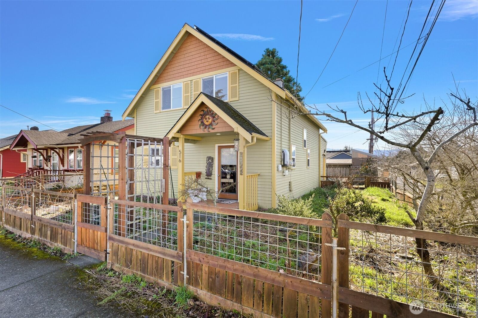 Property Photo:  516 E North Street  WA 98225 