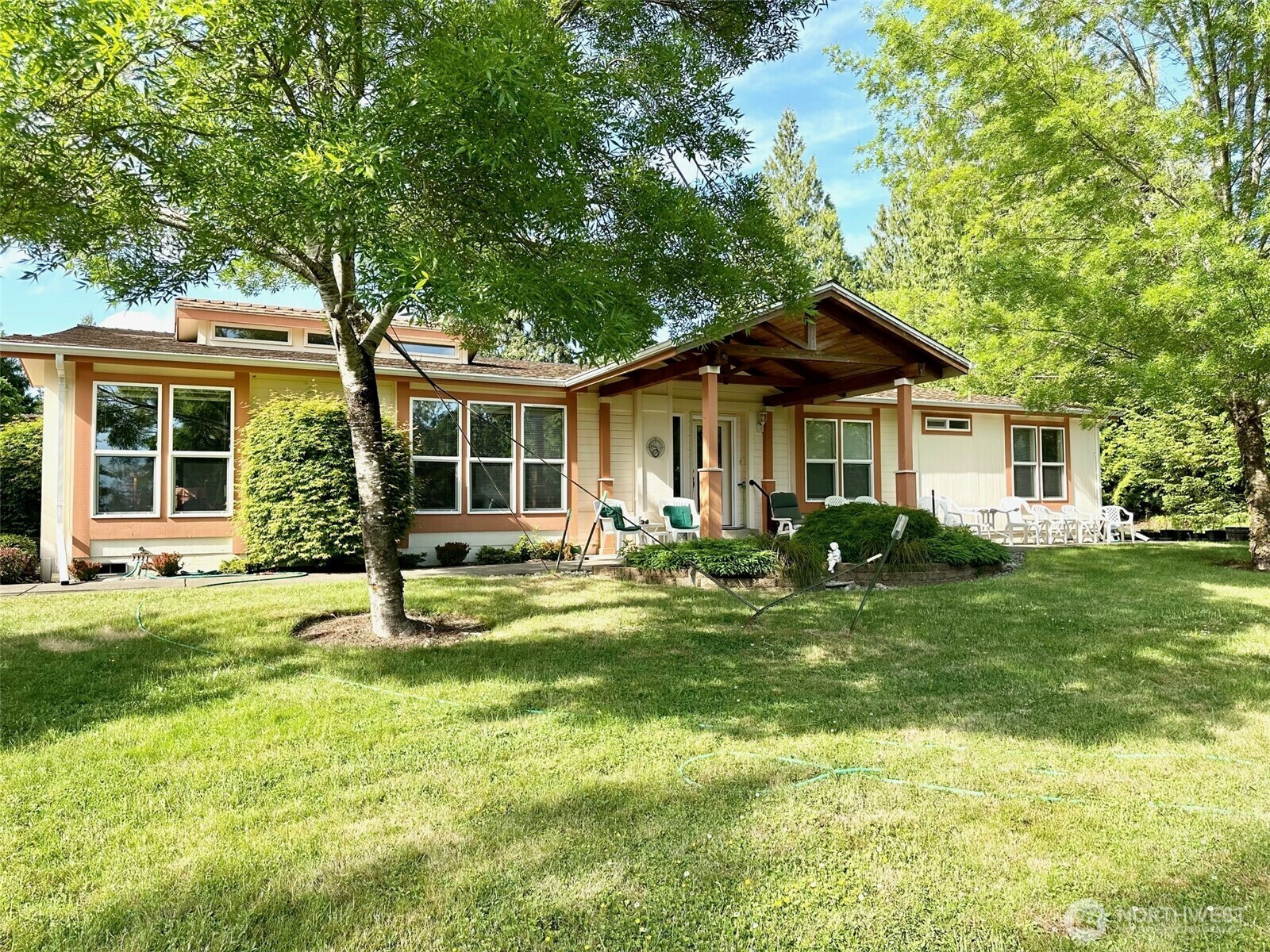 Property Photo: 1661 E Thomas Road WA 98546