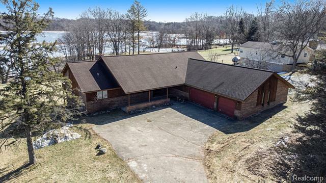 9060 Tindall Road  Springfield Twp MI 48350 photo