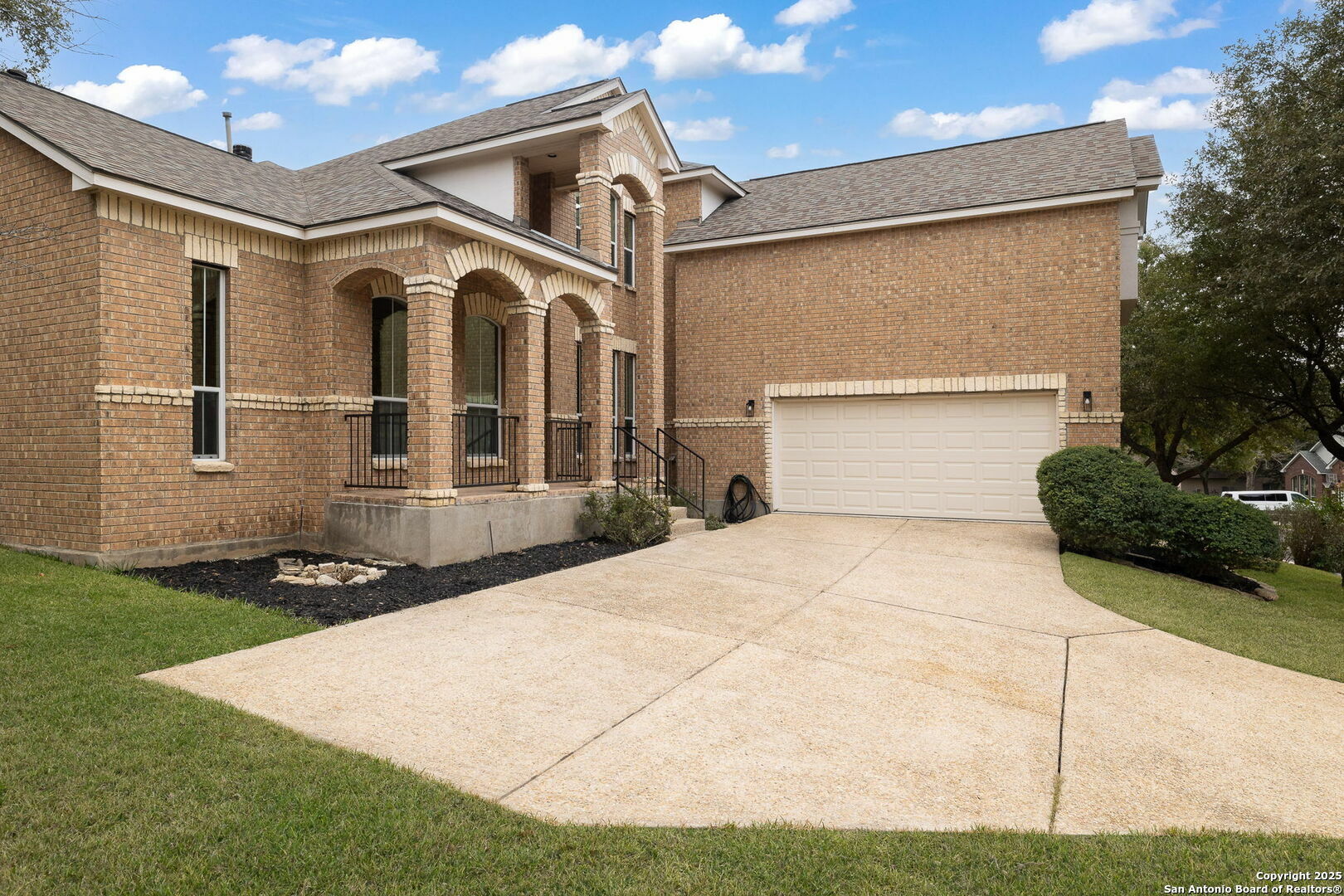 Property Photo: 7727 Moss Brook TX 78255