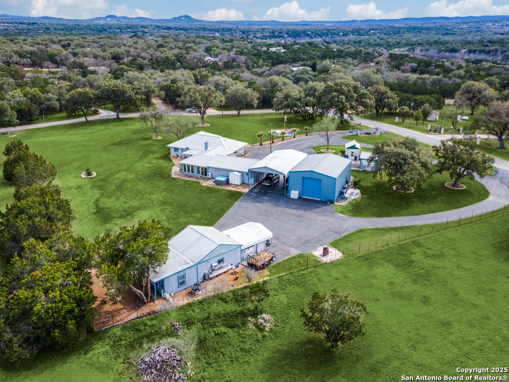 Property Photo: 144 Wild Horse TX 78063