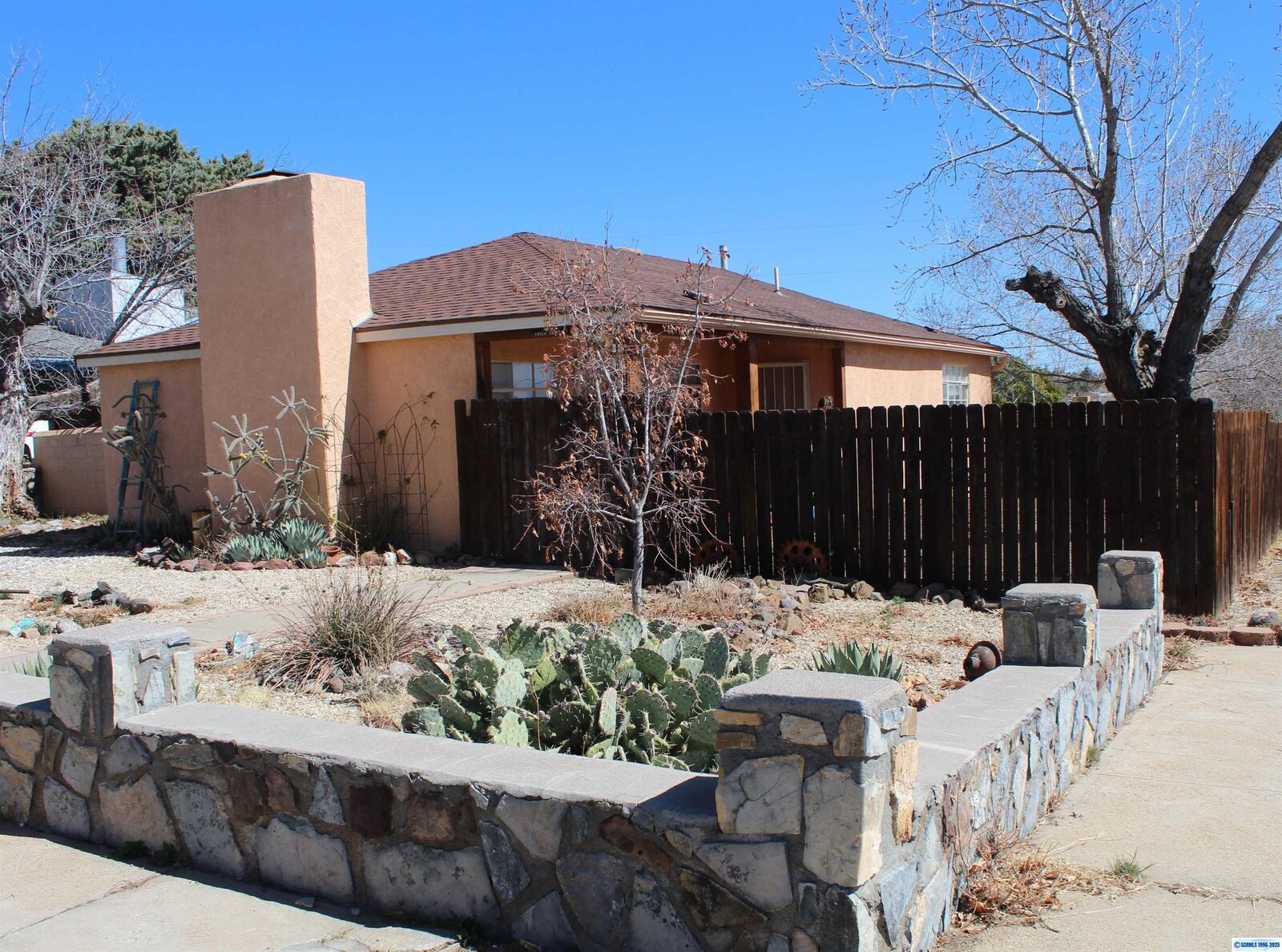 Property Photo: 2400 Yucca Street NM 88061