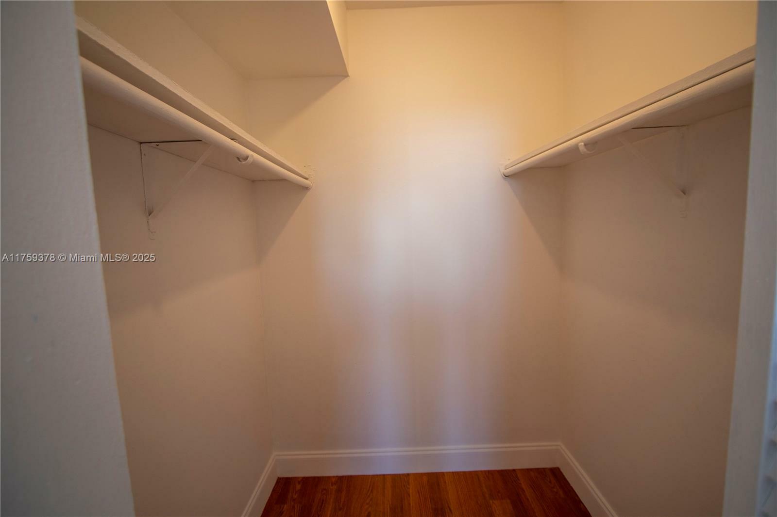 Property Photo:  2020 NE 135th St 803  FL 33181 